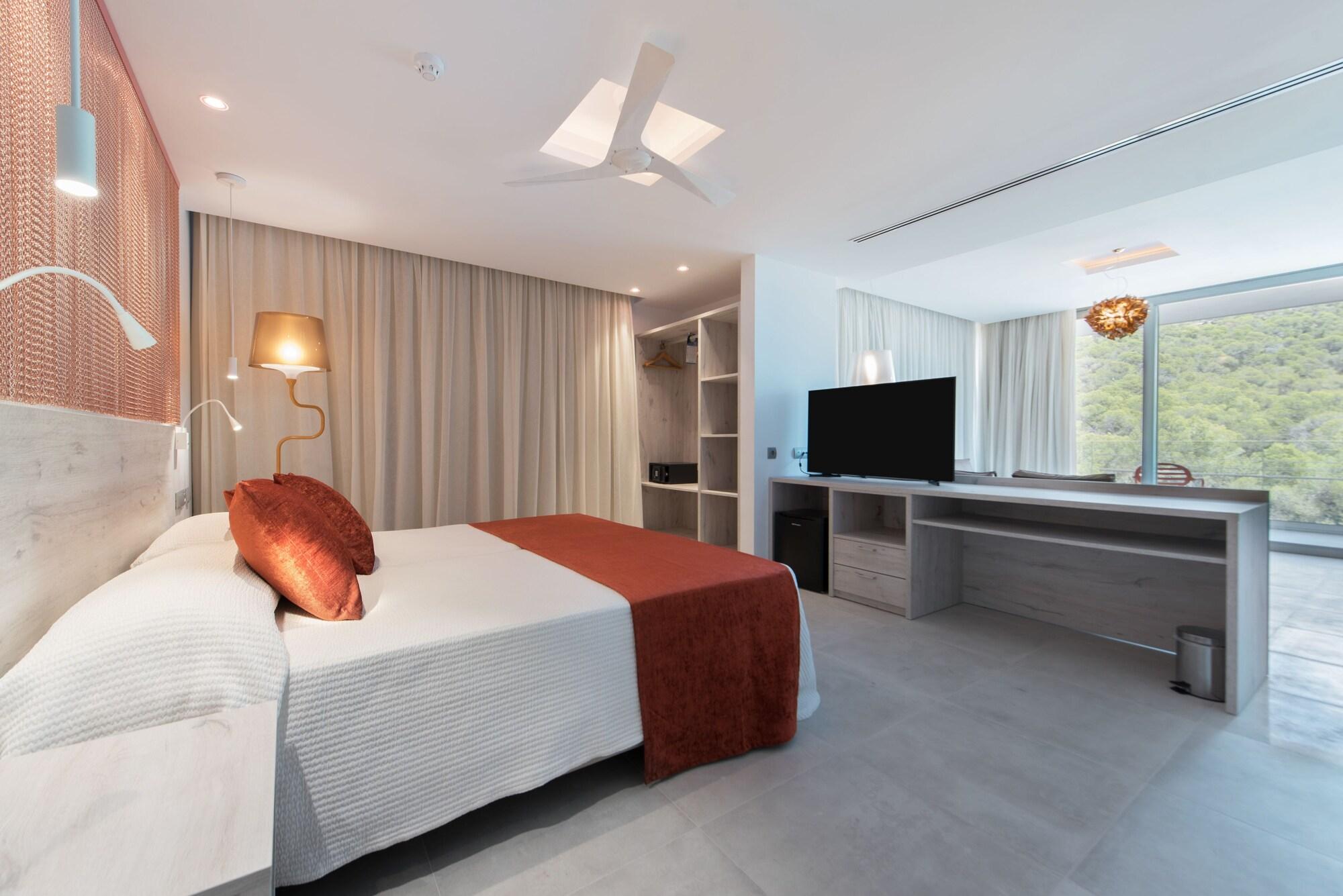 Hotel Abrat Сан-Антонио-Абад Экстерьер фото